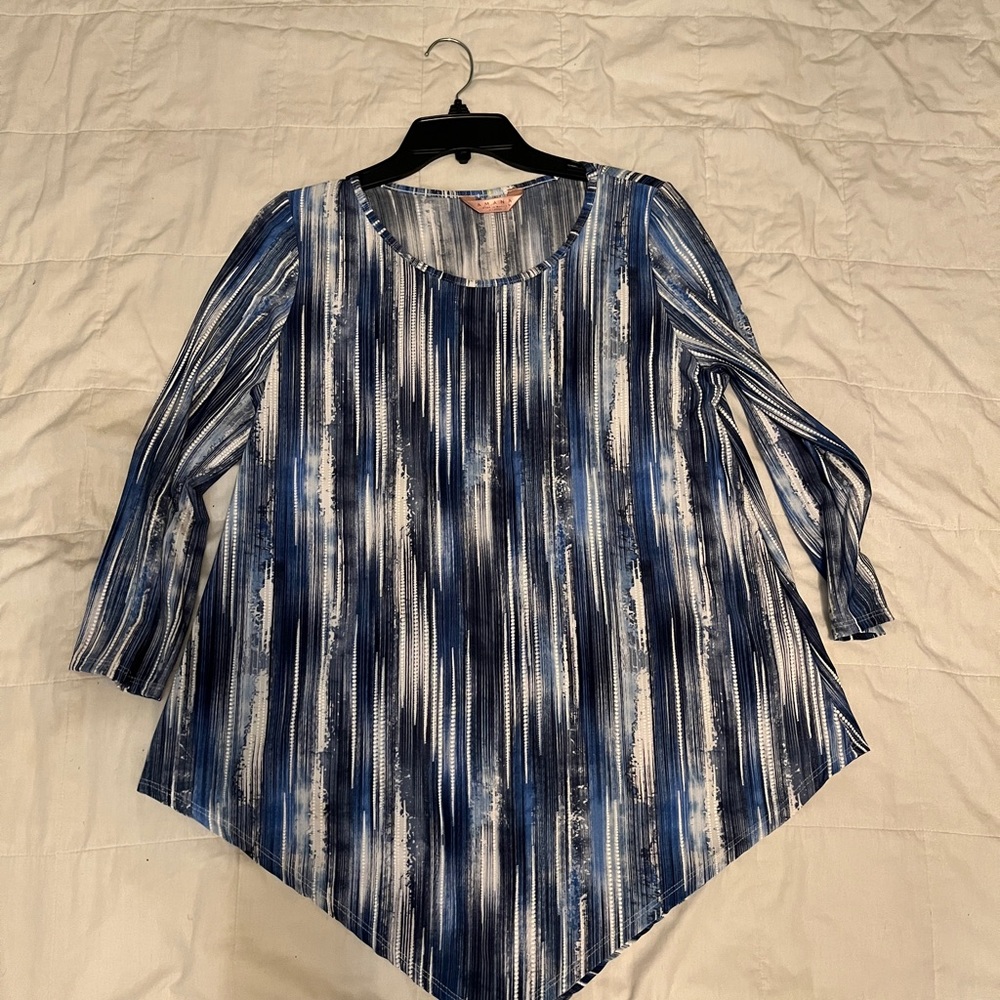 Blue/white/black blouse